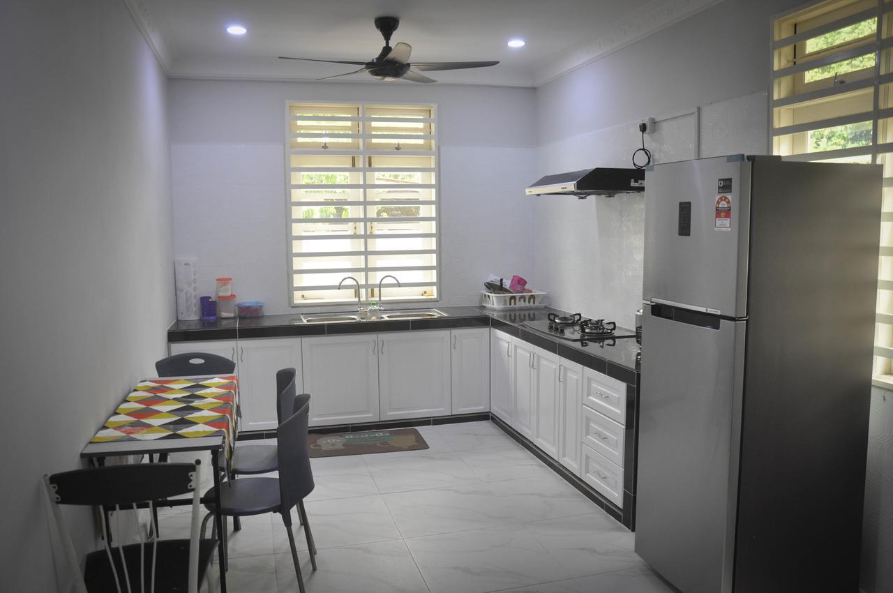 Kak Nor Villa Kuala Terengganu Exterior foto